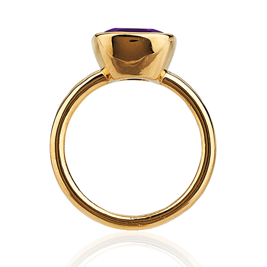 Khushi Cushion Ring in Yellow Gold and Amethyst